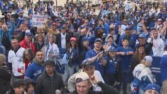 Blue Jays fans fired up for game 2 of World Series