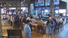 Restaurants across Canada seeing boost from Jays playoff push